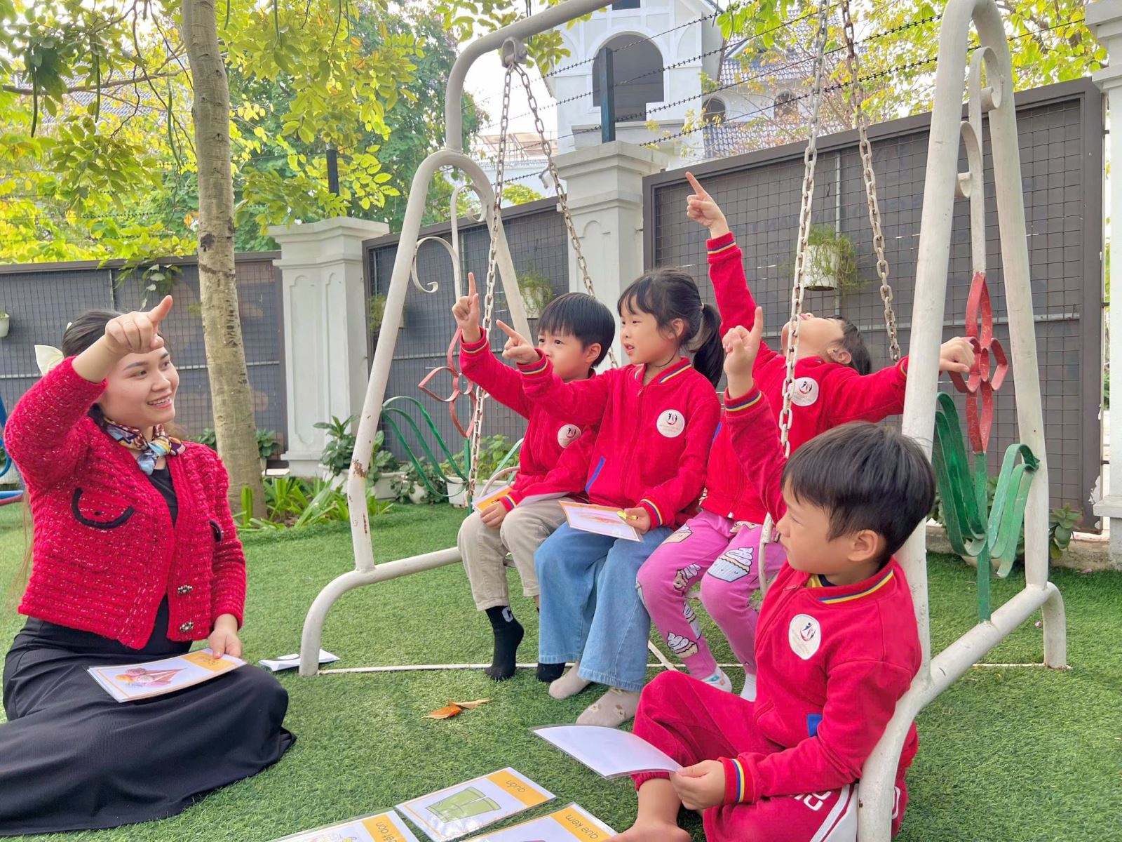 Môi trường làm việc trường Tân Thời Đại